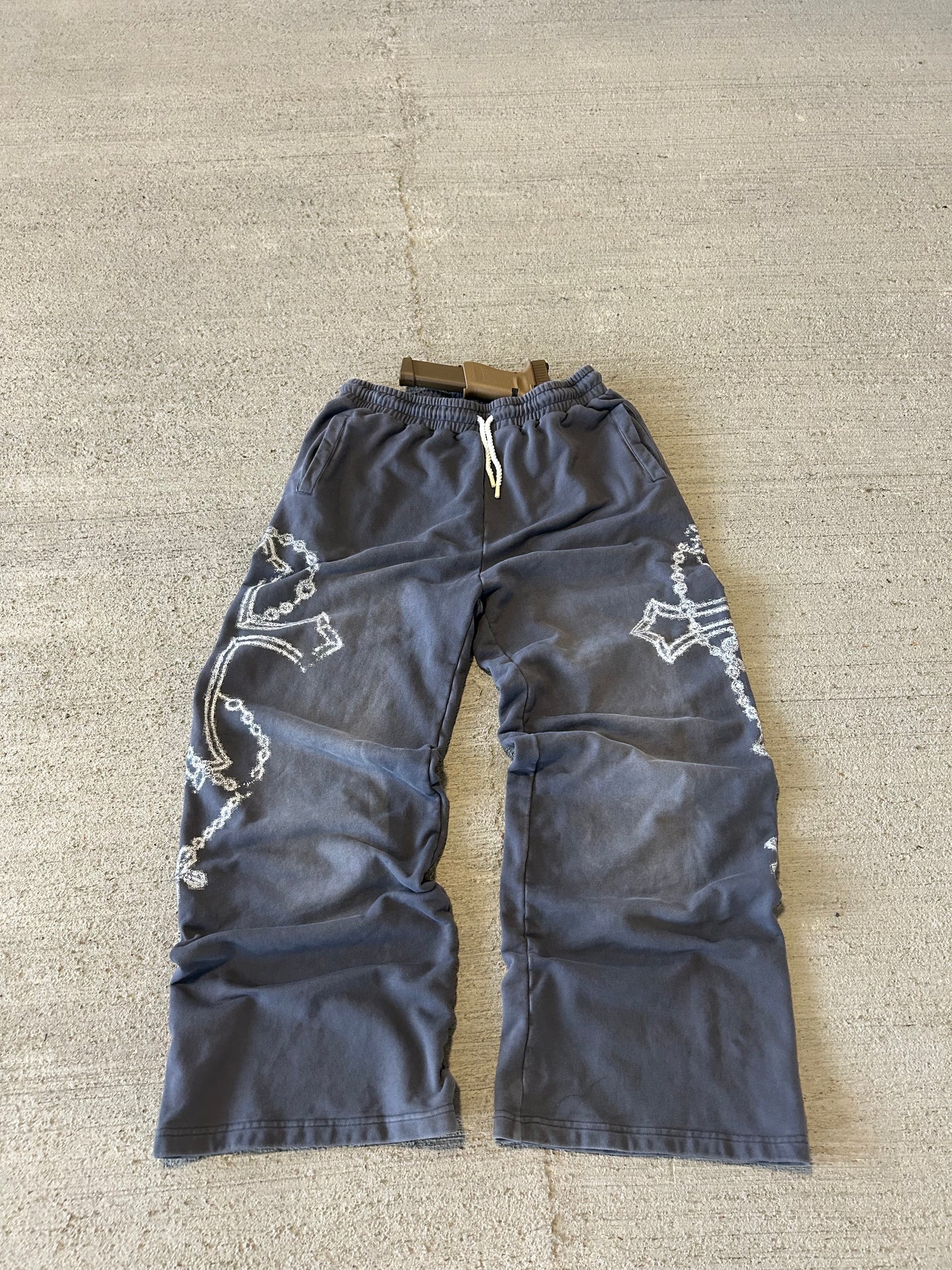 Reassurance baggy sweats